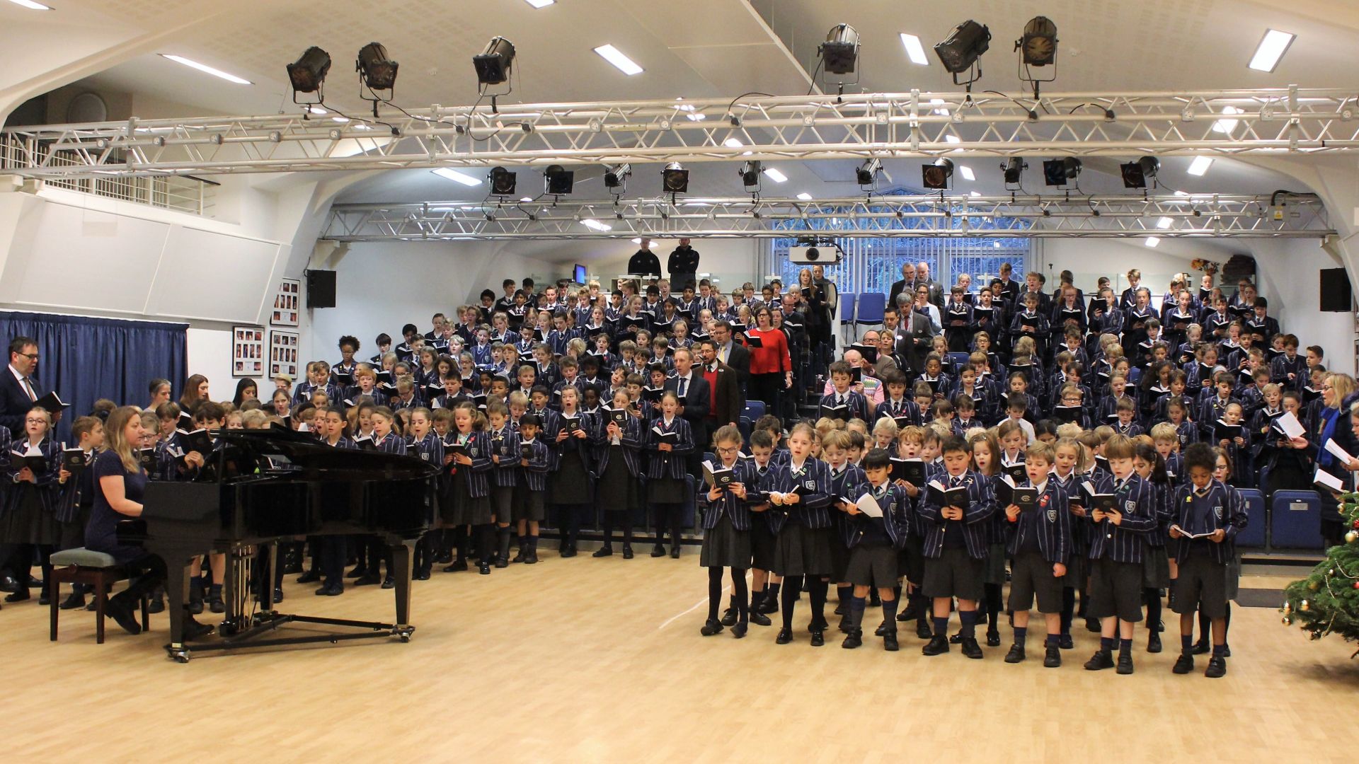 An abundance of festive cheer at Town Close School!