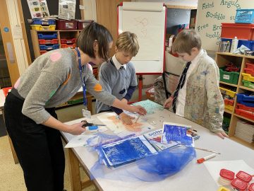 Artist Claire Coles hosts Art workshop with Year 5