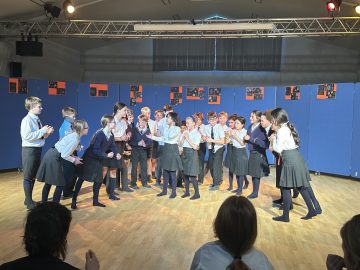 Konflux help Year 5 produce ‘A Play in a Day’
