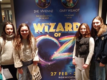 Year 7 and 8 visit Norwich Theatre Royal to enjoy The Wizard of Oz