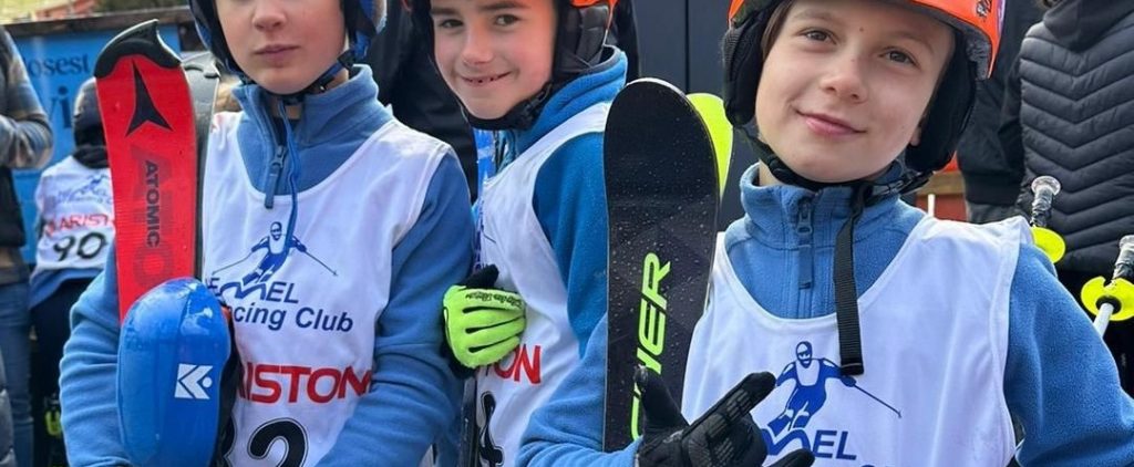 Town Close skiers take gold at the Eastern Region Schools Skiing Championship